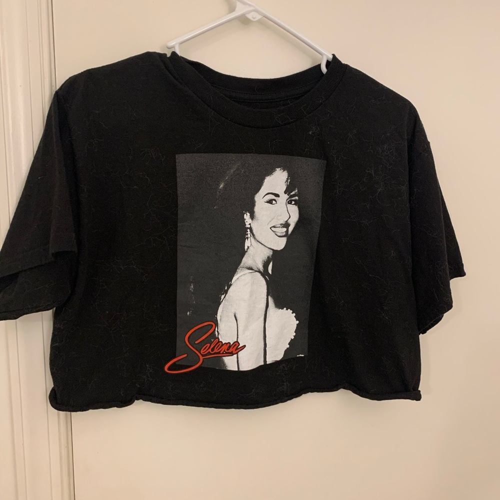 Selena Graphic T - Crop top